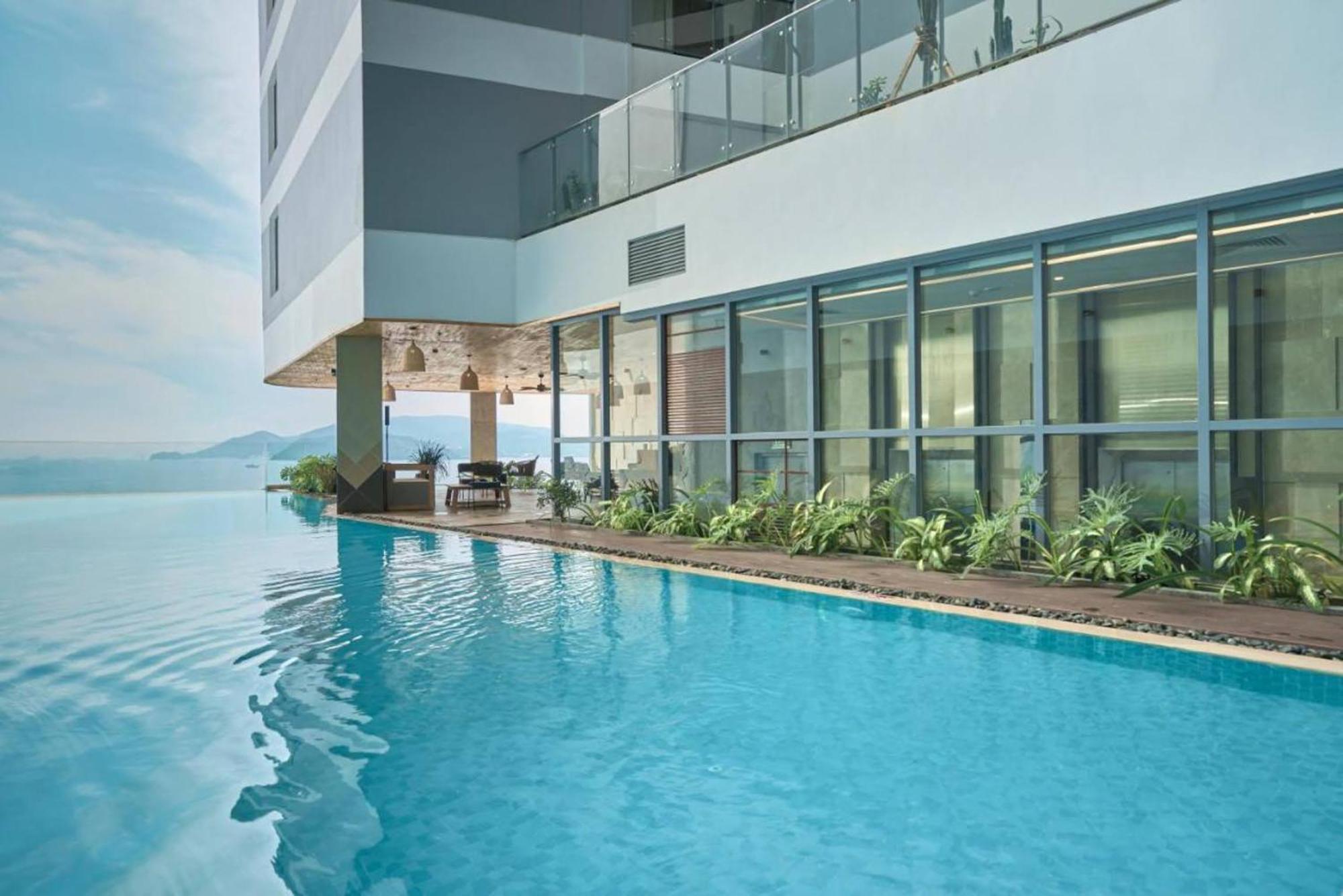 Coastal Panorama Oceanfront Suites Nha Trang Ngoại thất bức ảnh