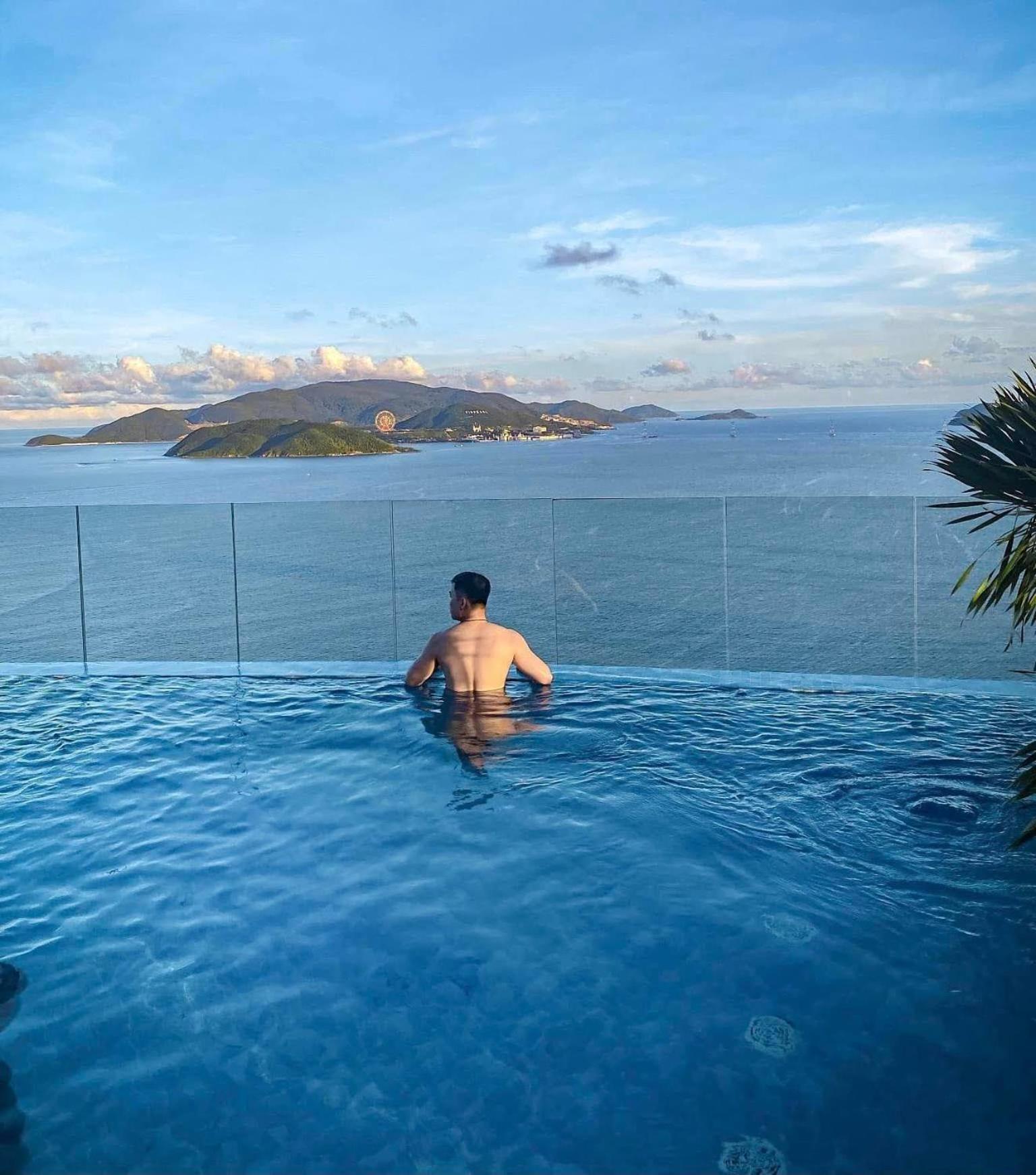 Coastal Panorama Oceanfront Suites Nha Trang Ngoại thất bức ảnh