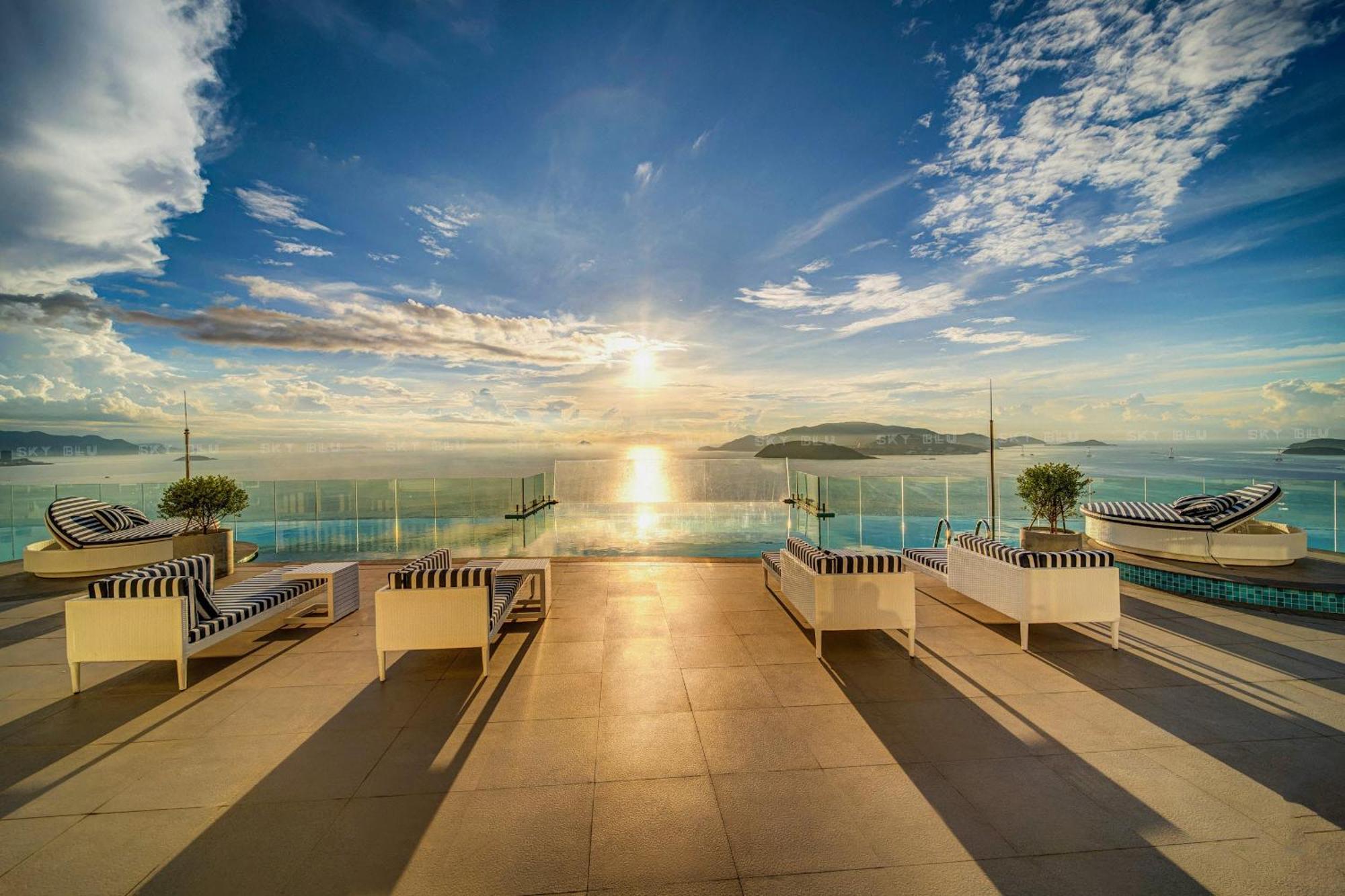 Coastal Panorama Oceanfront Suites Nha Trang Ngoại thất bức ảnh