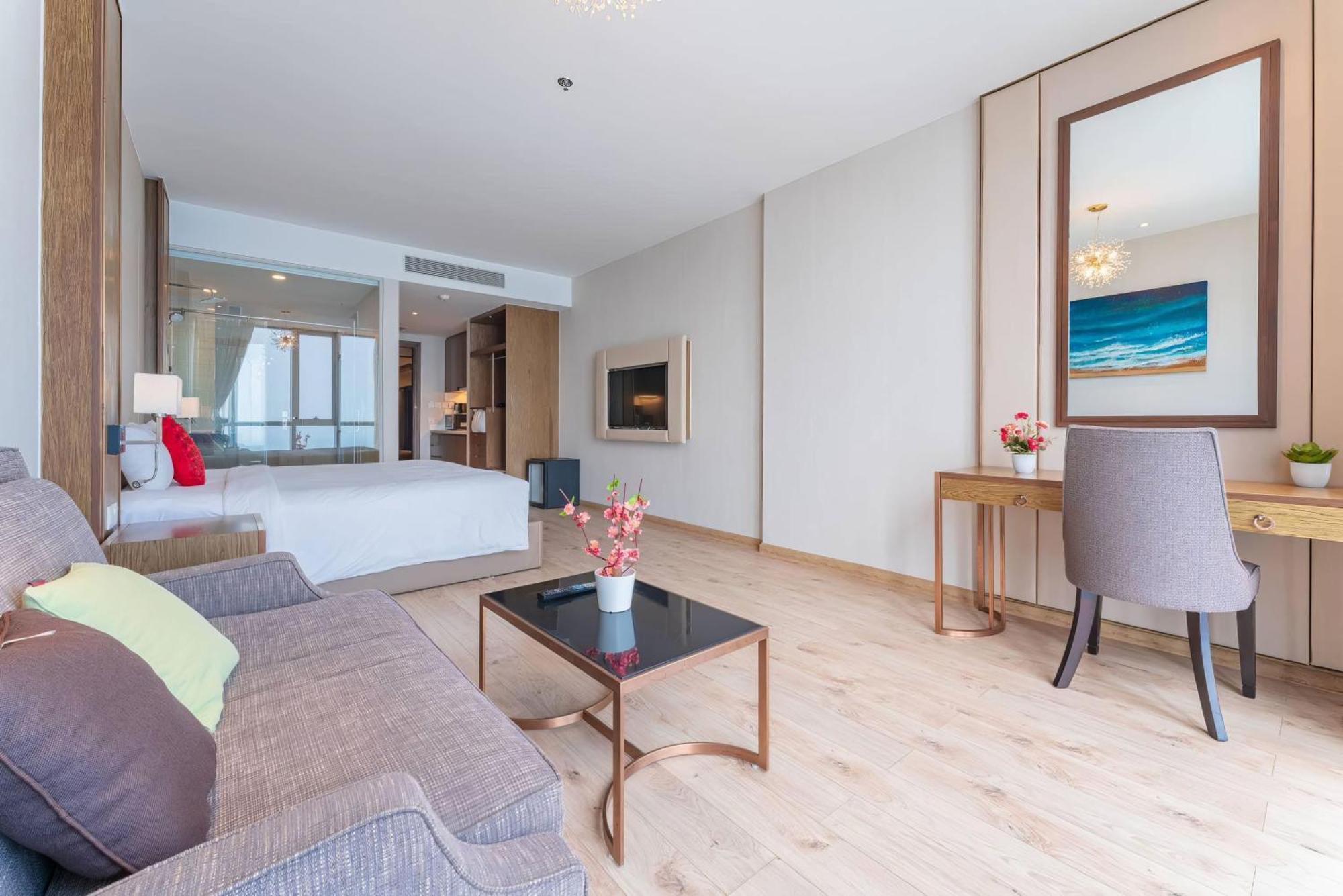 Coastal Panorama Oceanfront Suites Nha Trang Ngoại thất bức ảnh