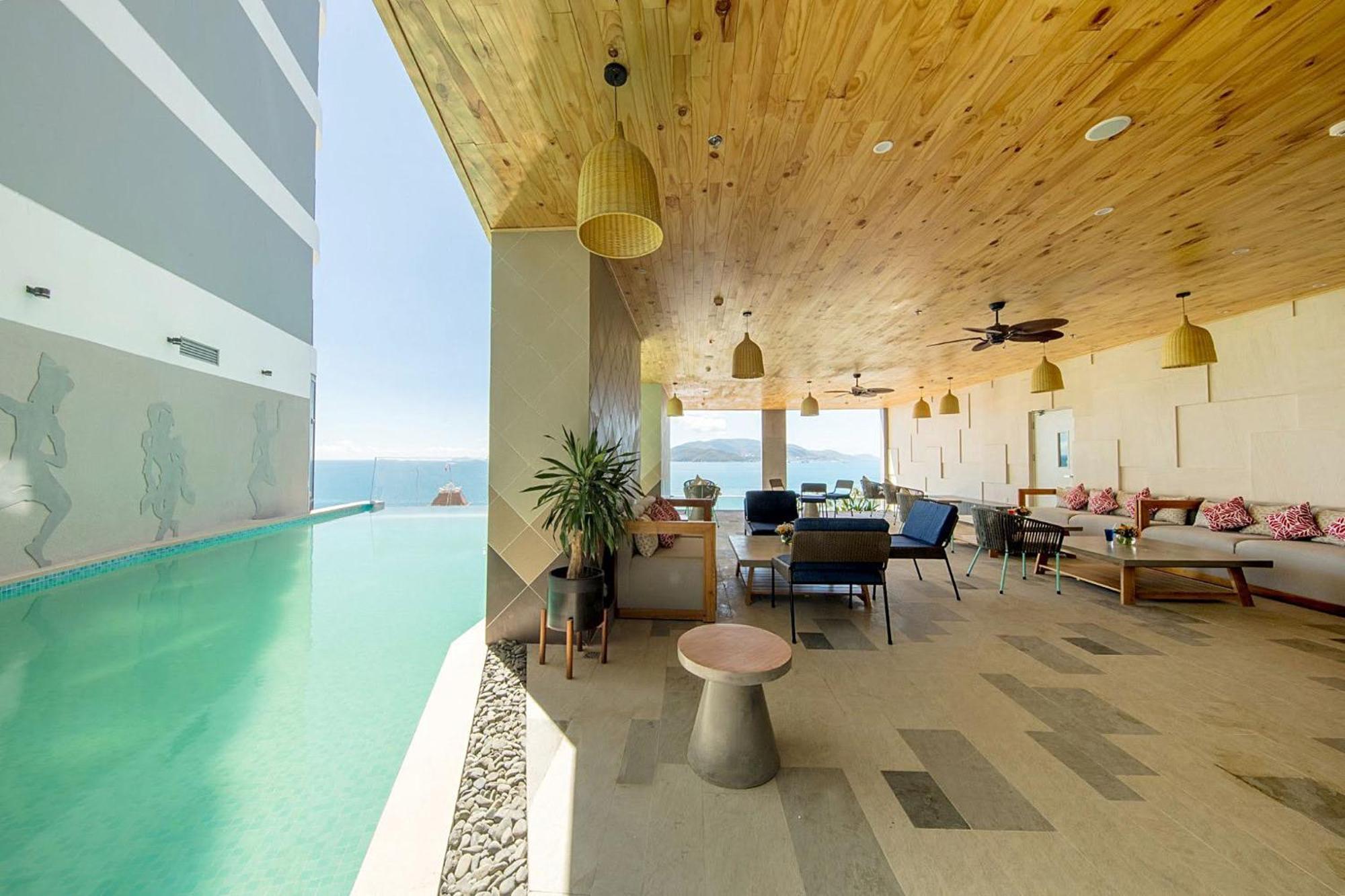 Coastal Panorama Oceanfront Suites Nha Trang Ngoại thất bức ảnh