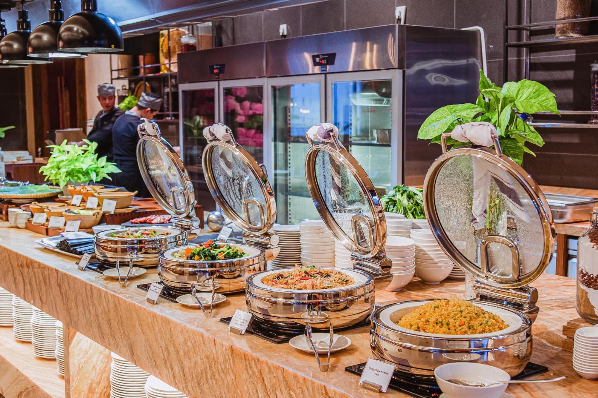 Coastal Panorama Oceanfront Suites Nha Trang Ngoại thất bức ảnh