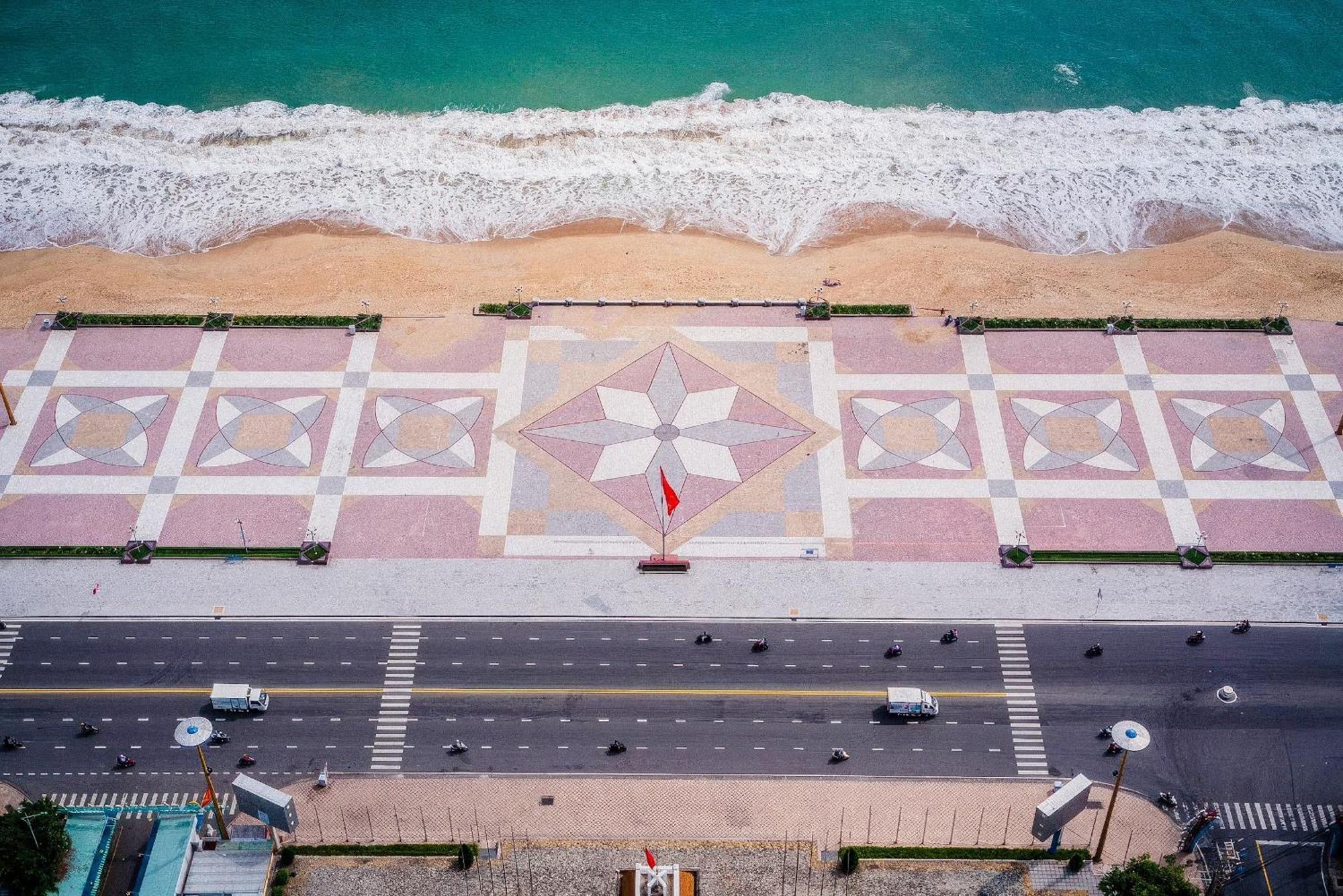 Coastal Panorama Oceanfront Suites Nha Trang Ngoại thất bức ảnh